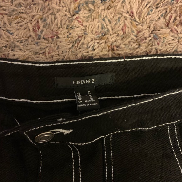 🖤NWOT CONTRAST STITCH MINI SKIRT - Picture 3 of 3